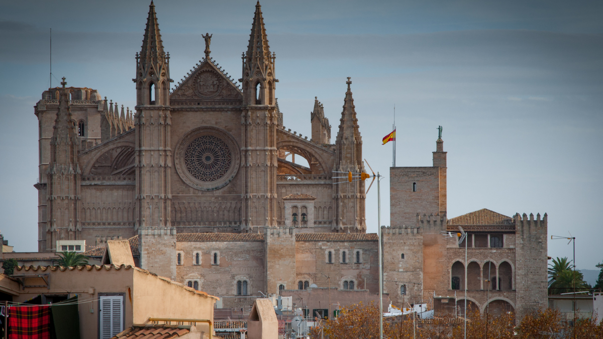 Catedrales con historia: ocho joyas arquitectónicas que albergan las Islas Baleares