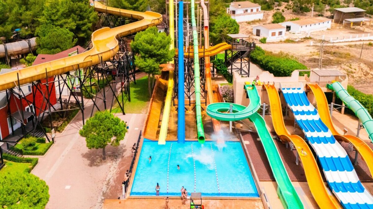 Tres parques temáticos de Mallorca lanzan una promoción de verano con el 30% de descuento