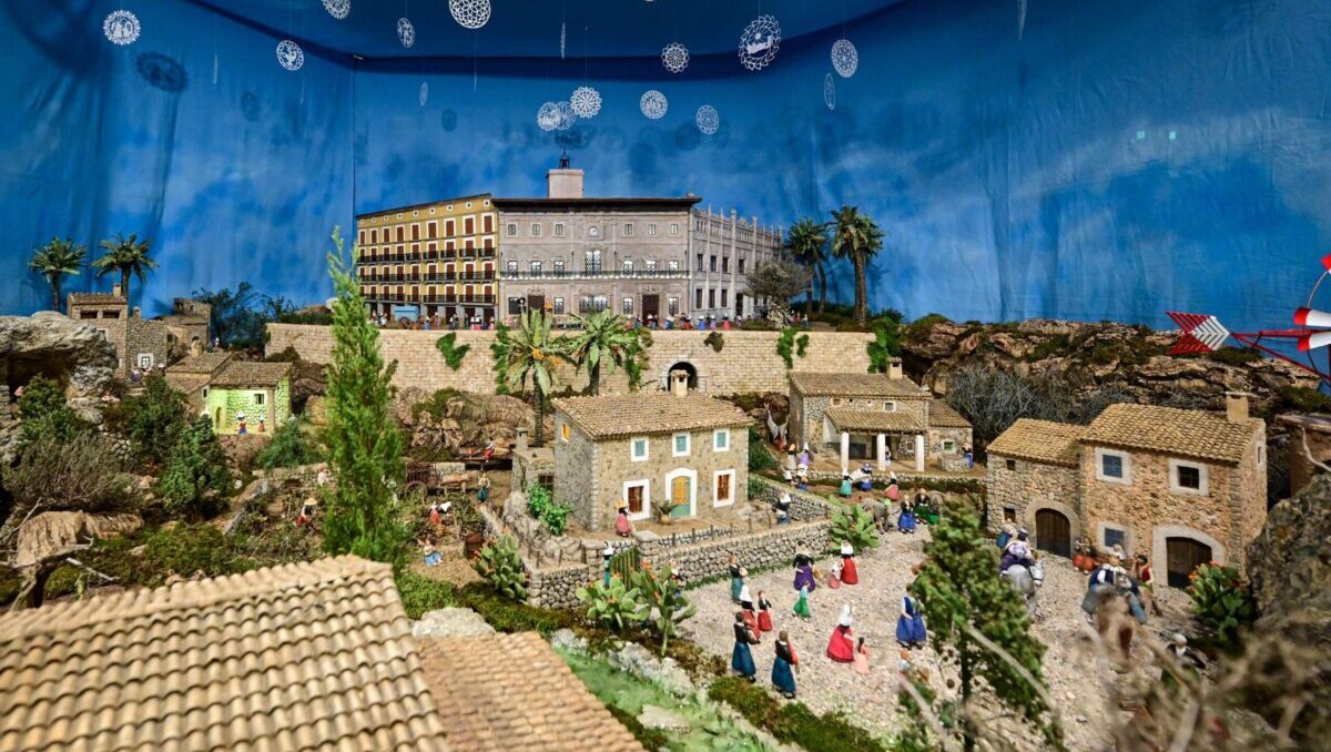 El Belén de Cort abre sus puertas con más de 200 figuras y novedades en el montaje