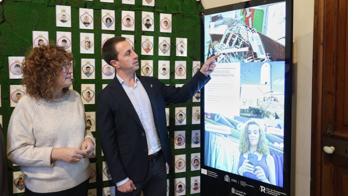 Mallorca tótems aparcabicis